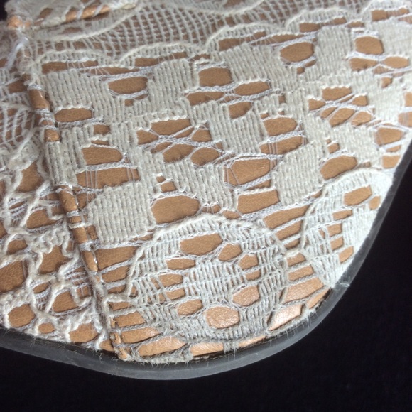 Qupid Lace Platform Heels, Sz 7.5 - Picture 8 of 14